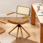 Fauteuil pivotant d'appoint marron/vert/blanc cassé/noir avec dossier en rotin et pieds en bois – 1 place