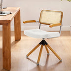 Fauteuil pivotant d'appoint marron/vert/blanc cassé/noir avec dossier en rotin et pieds en bois – 1 place