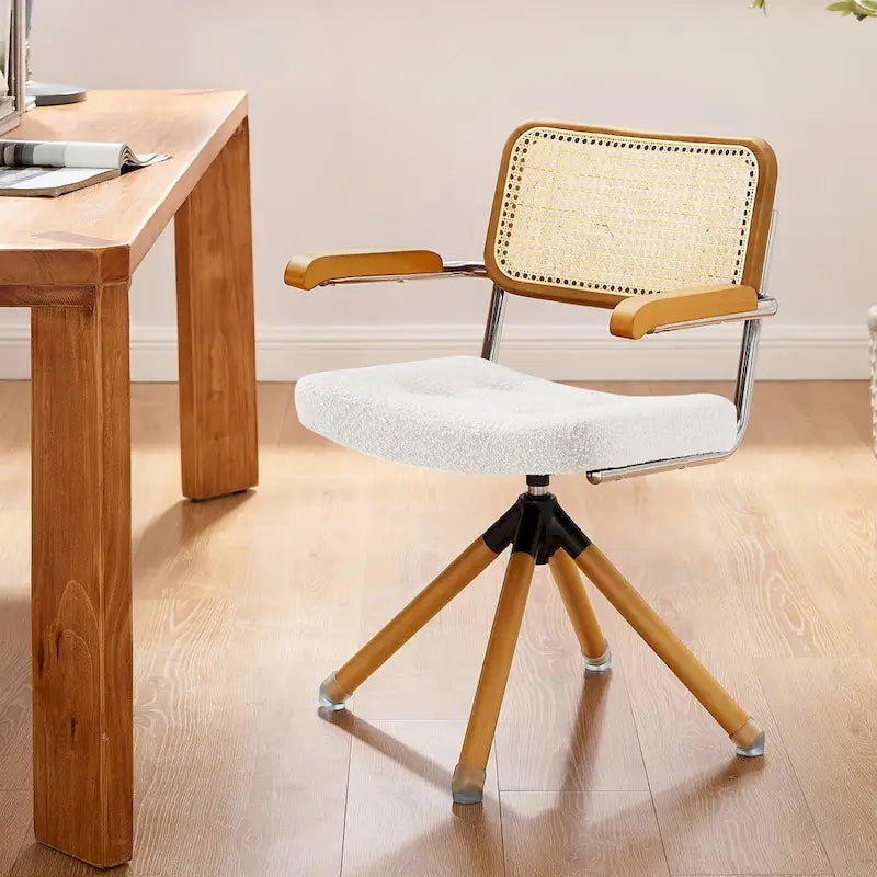Fauteuil pivotant d'appoint marron/vert/blanc cassé/noir avec dossier en rotin et pieds en bois – 1 place