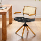 Fauteuil pivotant d'appoint marron/vert/blanc cassé/noir avec dossier en rotin et pieds en bois – 1 place