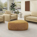 Pouf triangulaire arrondi jaune moutarde / havane – Style moderne, pour 1 à 2 personnes