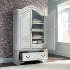 Armoire Blanche Antique avec Portes Enveloppantes et Étagères Réglables – Style Traditionnel Européen, Usage Familial