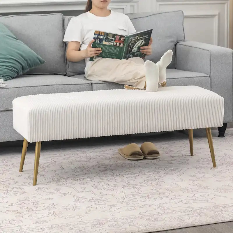 Banc en velours rayé gris foncé et crème avec pieds dorés – Style glamour, 2 places